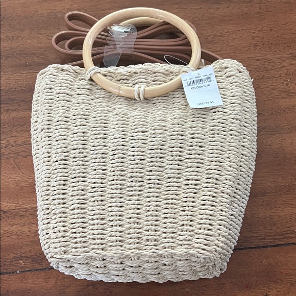 American Eagle Outfitters Handbags - American Eagle Outfitters NWT Cream Woven Crossbody Bag/Purse